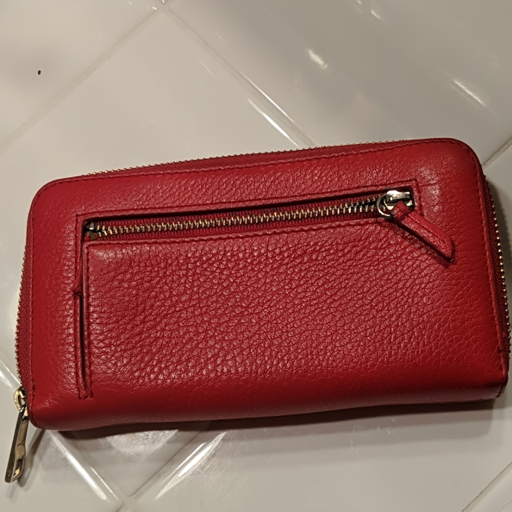 Red Fossil Wallet - Picture 3 of 3
